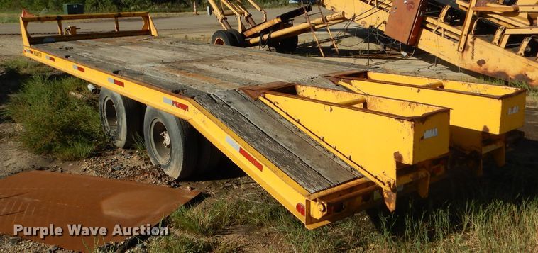 image for item DH6172 1978 Trail King 1200-2400 equipment trailer