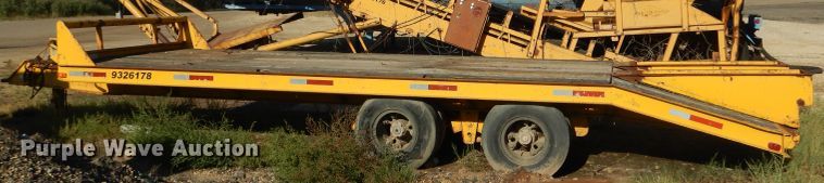 image for item DH6172 1978 Trail King 1200-2400 equipment trailer