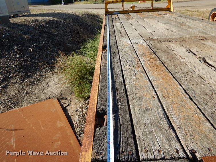 image for item DH6172 1978 Trail King 1200-2400 equipment trailer