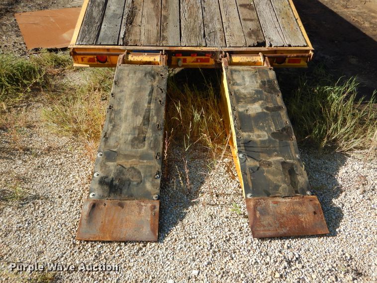 image for item DH6172 1978 Trail King 1200-2400 equipment trailer