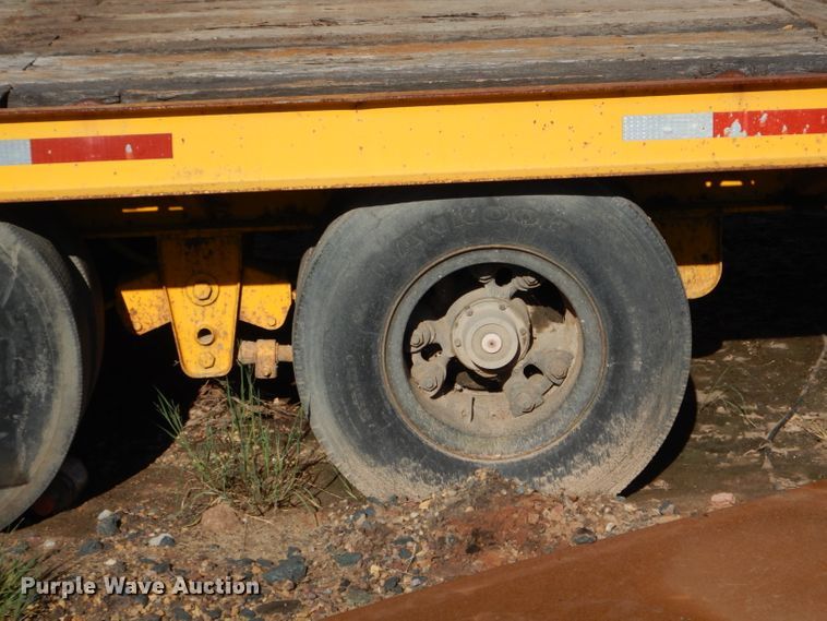 image for item DH6172 1978 Trail King 1200-2400 equipment trailer