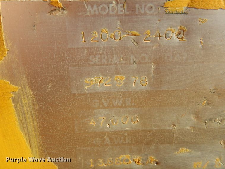 image for item DH6172 1978 Trail King 1200-2400 equipment trailer