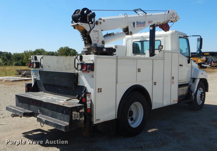 image for item DH6173 2013 Hino 268 service truck with crane