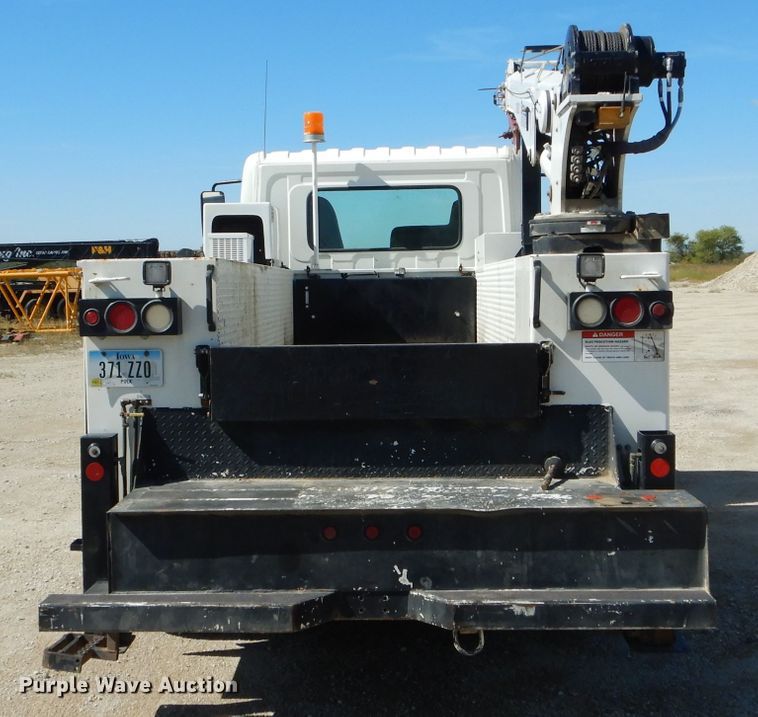 image for item DH6173 2013 Hino 268 service truck with crane