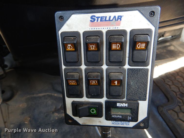 image for item DH6173 2013 Hino 268 service truck with crane