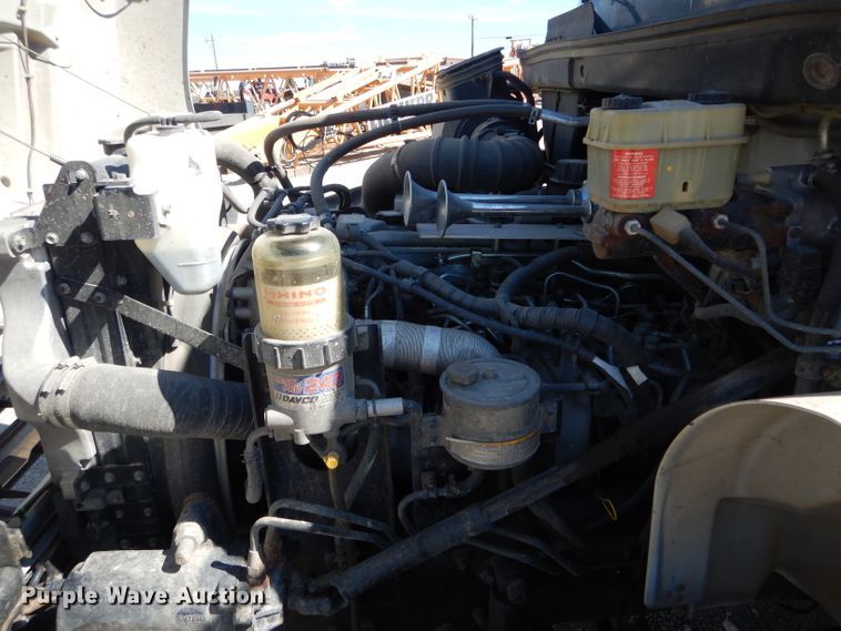 image for item DH6173 2013 Hino 268 service truck with crane