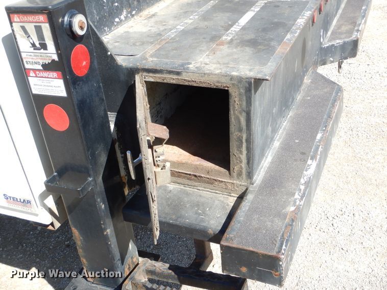 image for item DH6173 2013 Hino 268 service truck with crane