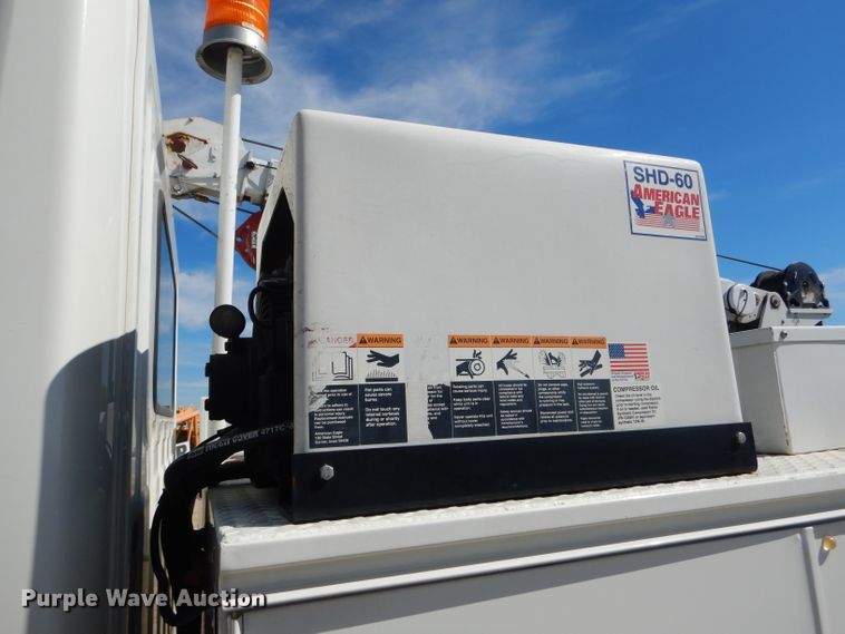 image for item DH6173 2013 Hino 268 service truck with crane