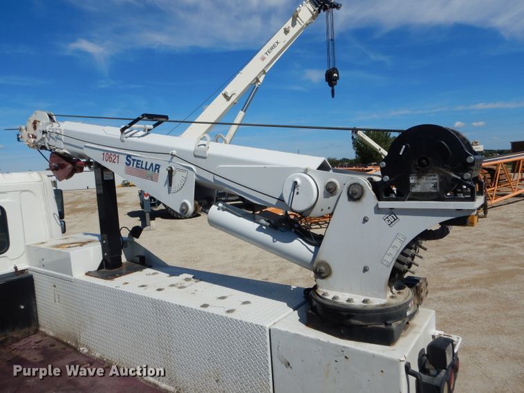 image for item DH6173 2013 Hino 268 service truck with crane