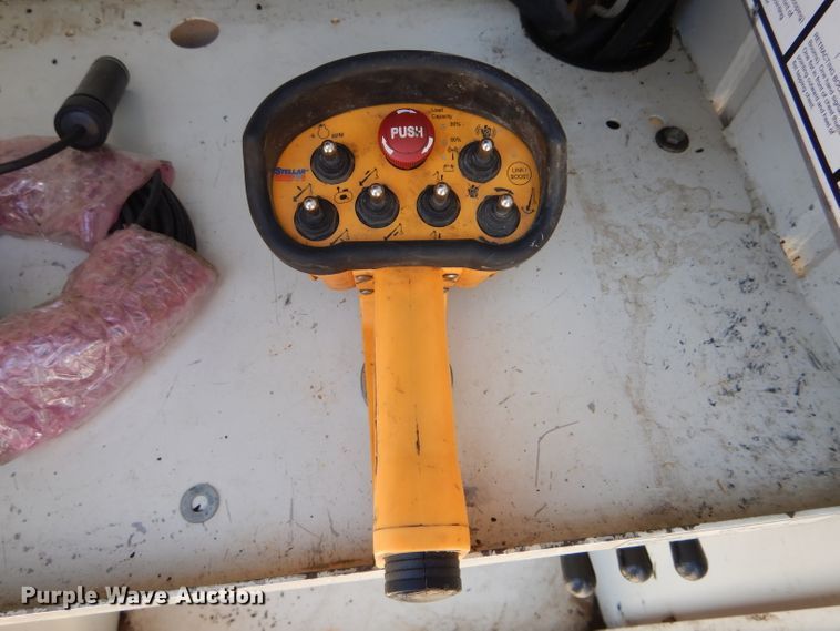 image for item DH6173 2013 Hino 268 service truck with crane