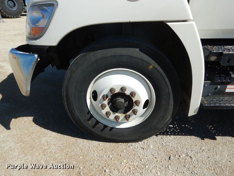 image for item DH6173 2013 Hino 268 service truck with crane