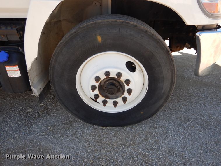 image for item DH6173 2013 Hino 268 service truck with crane