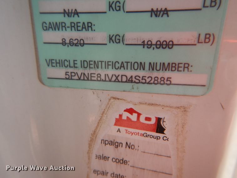 image for item DH6173 2013 Hino 268 service truck with crane