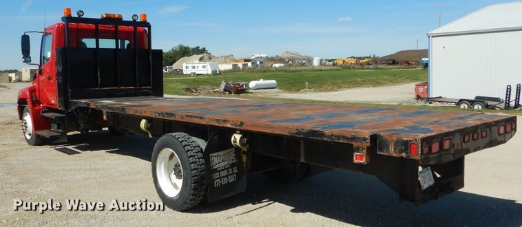 image for item DH6174 2006 Hino 268 flatbed truck