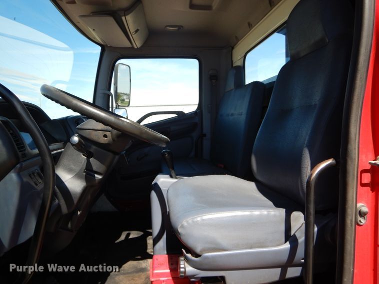 image for item DH6174 2006 Hino 268 flatbed truck