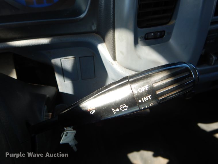 image for item DH6174 2006 Hino 268 flatbed truck