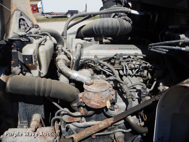 image for item DH6174 2006 Hino 268 flatbed truck