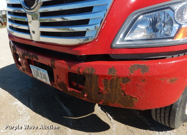 image for item DH6174 2006 Hino 268 flatbed truck