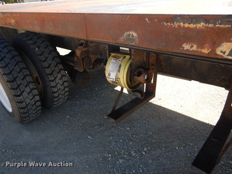 image for item DH6174 2006 Hino 268 flatbed truck