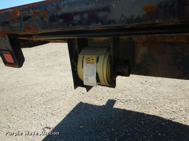 image for item DH6174 2006 Hino 268 flatbed truck