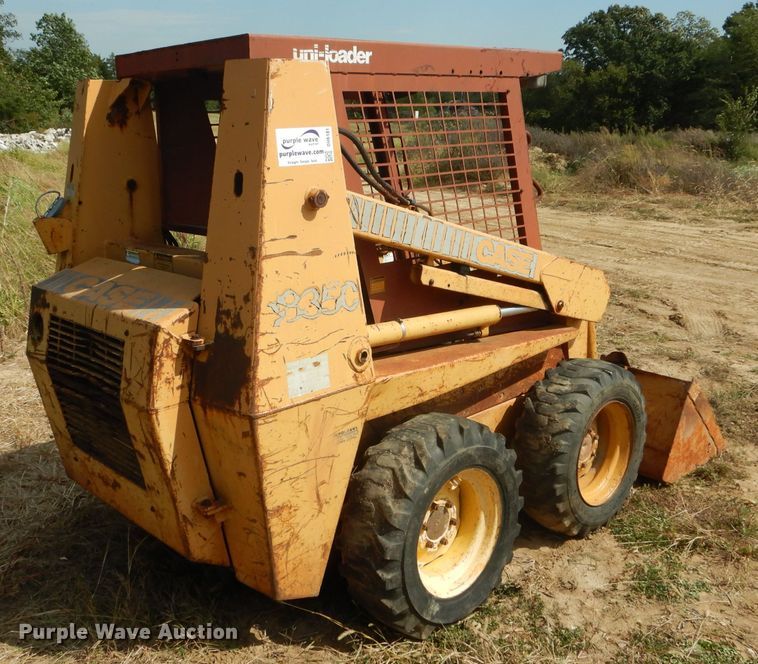 image for item DH6181 1988 Case 1835C skid steer