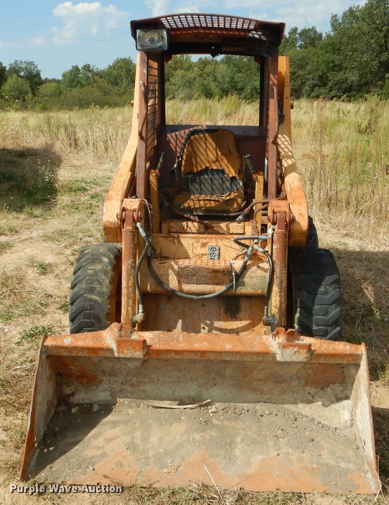 image for item DH6181 1988 Case 1835C skid steer