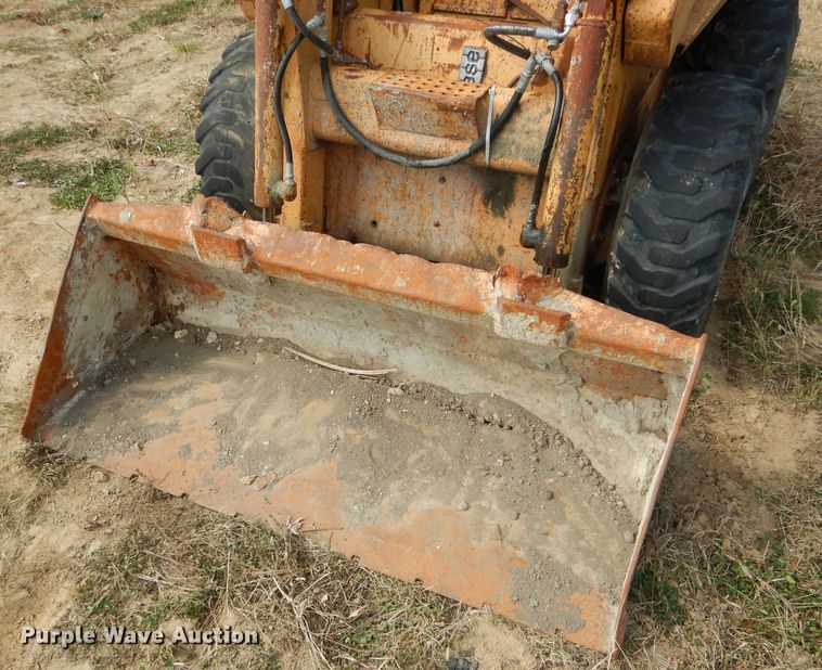 image for item DH6181 1988 Case 1835C skid steer