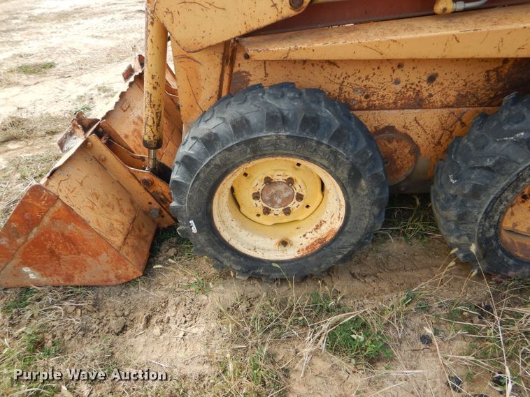 image for item DH6181 1988 Case 1835C skid steer