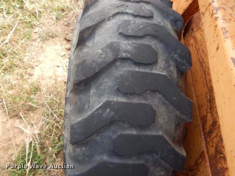 image for item DH6181 1988 Case 1835C skid steer