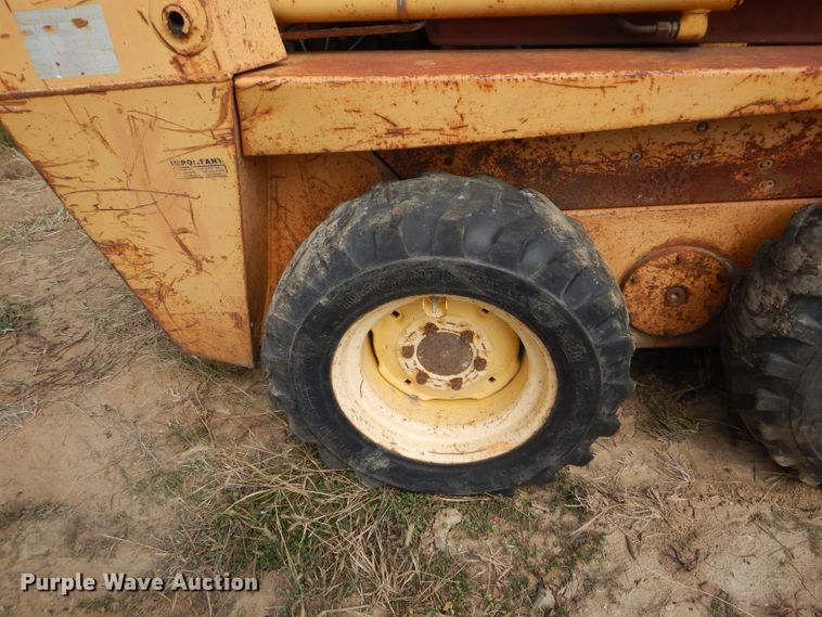 image for item DH6181 1988 Case 1835C skid steer