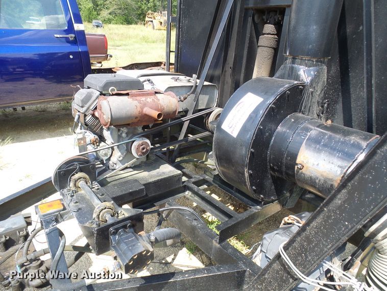 image for item DI0662 2004 shop built enclosed utility trailer