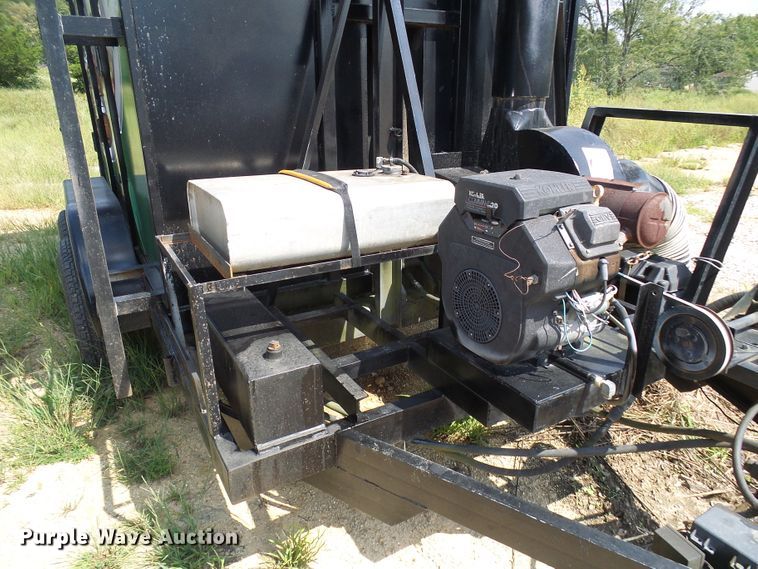 image for item DI0662 2004 shop built enclosed utility trailer