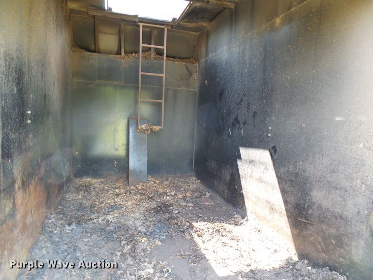 image for item DI0662 2004 shop built enclosed utility trailer