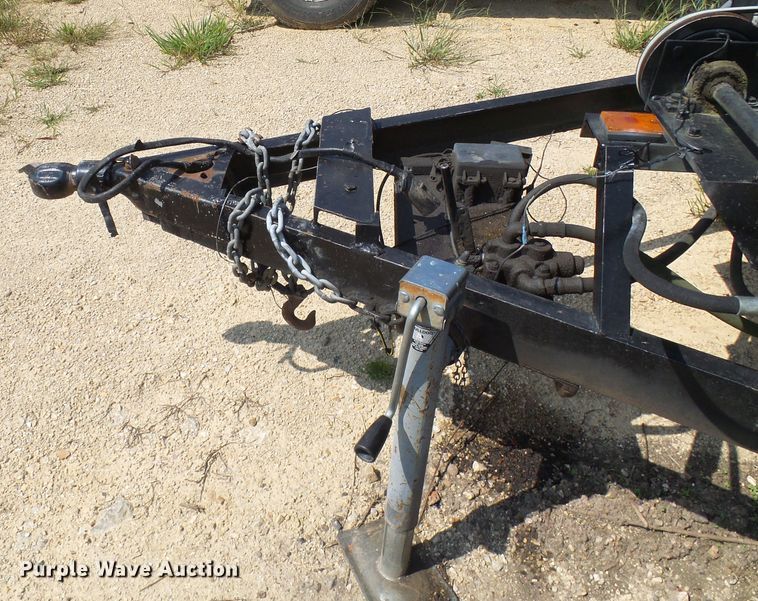 image for item DI0662 2004 shop built enclosed utility trailer