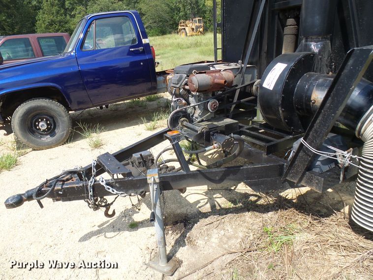 image for item DI0662 2004 shop built enclosed utility trailer