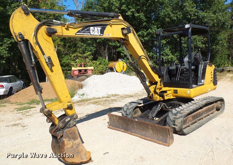 image for item DI0686 2002 Caterpillar 304.5 mini excavator