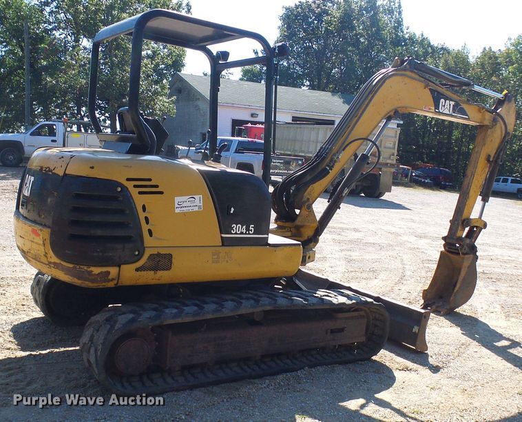 image for item DI0686 2002 Caterpillar 304.5 mini excavator