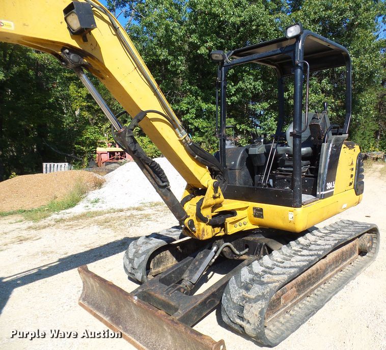 image for item DI0686 2002 Caterpillar 304.5 mini excavator