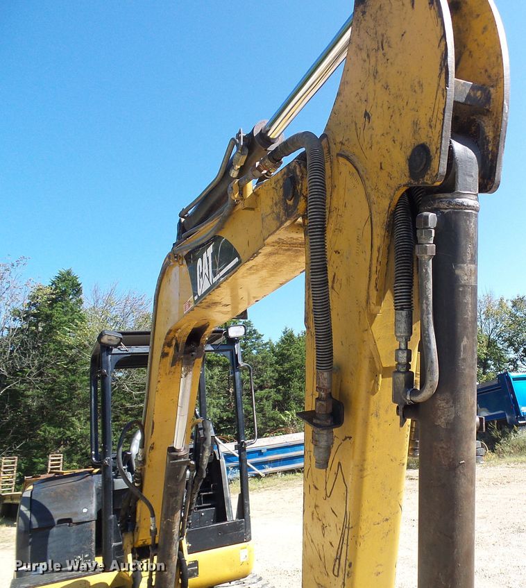 image for item DI0686 2002 Caterpillar 304.5 mini excavator