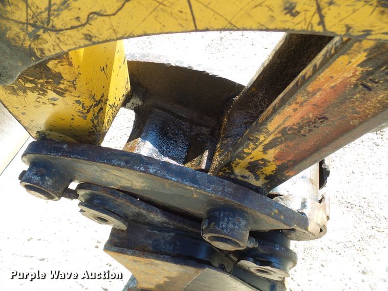 image for item DI0686 2002 Caterpillar 304.5 mini excavator