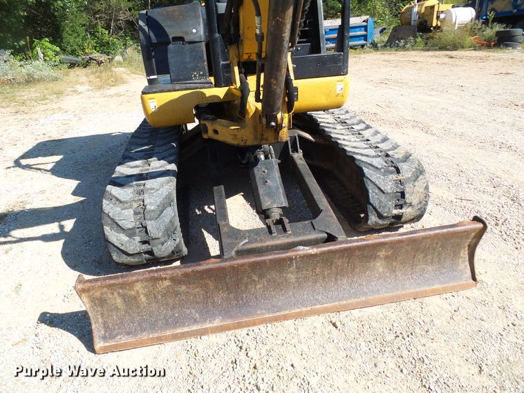 image for item DI0686 2002 Caterpillar 304.5 mini excavator
