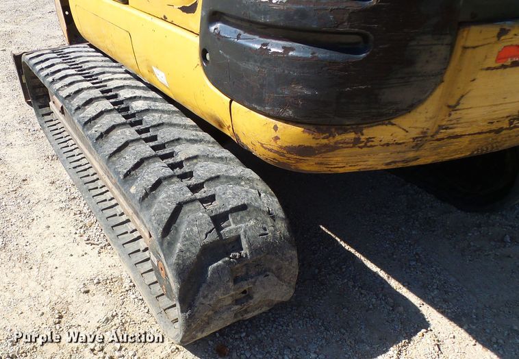 image for item DI0686 2002 Caterpillar 304.5 mini excavator