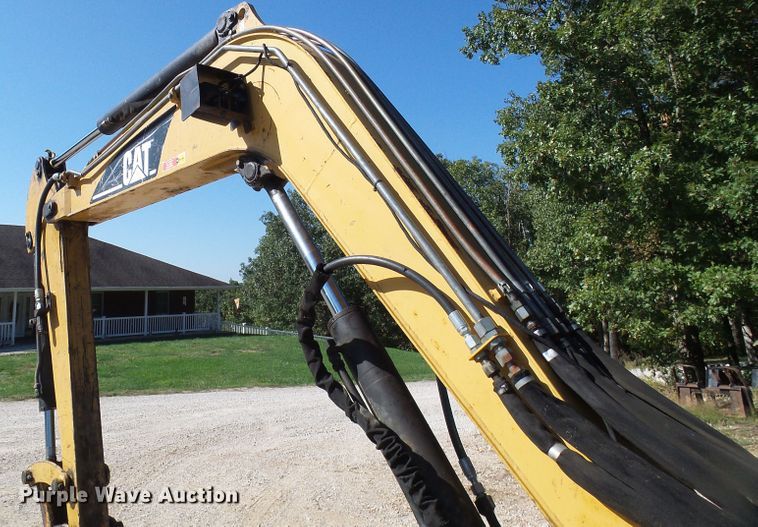 image for item DI0686 2002 Caterpillar 304.5 mini excavator