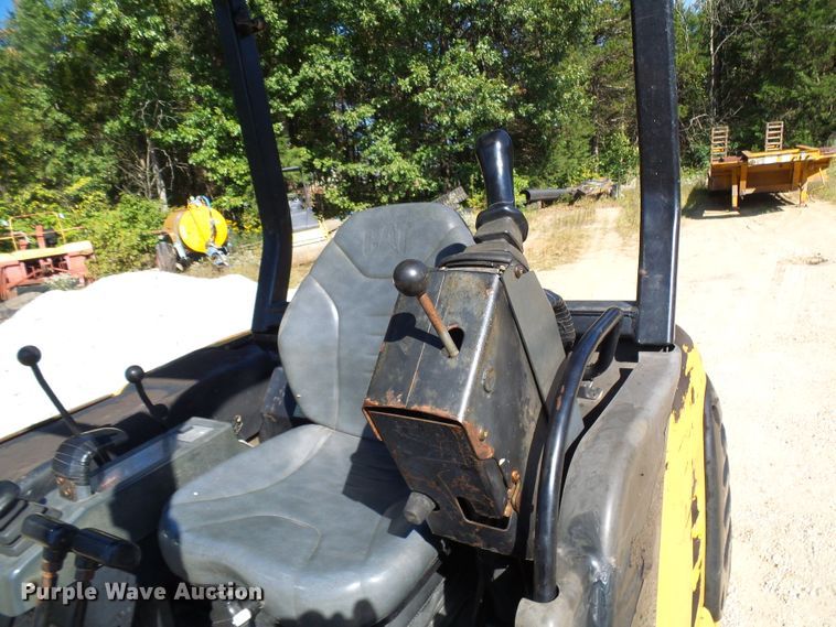 image for item DI0686 2002 Caterpillar 304.5 mini excavator