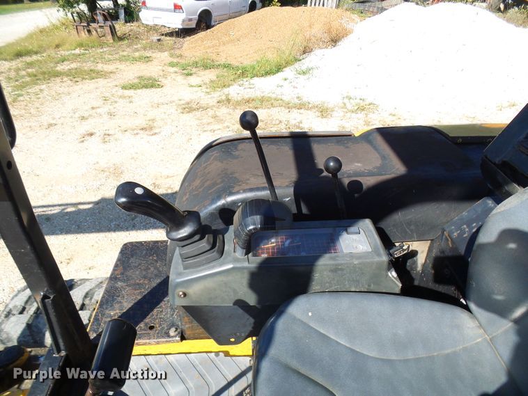 image for item DI0686 2002 Caterpillar 304.5 mini excavator