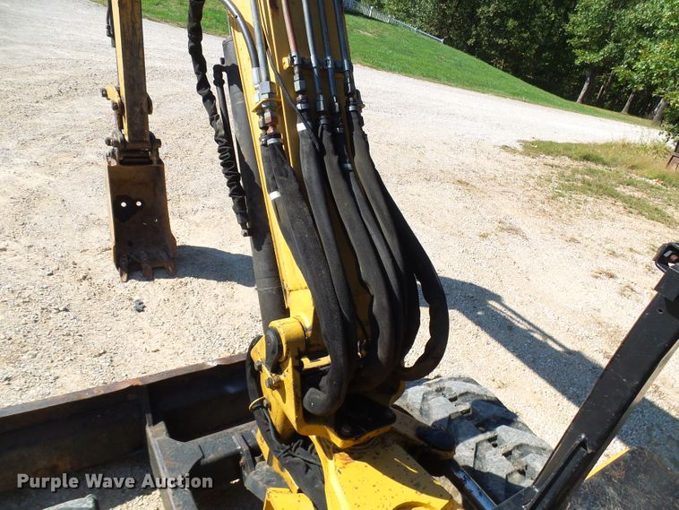 image for item DI0686 2002 Caterpillar 304.5 mini excavator