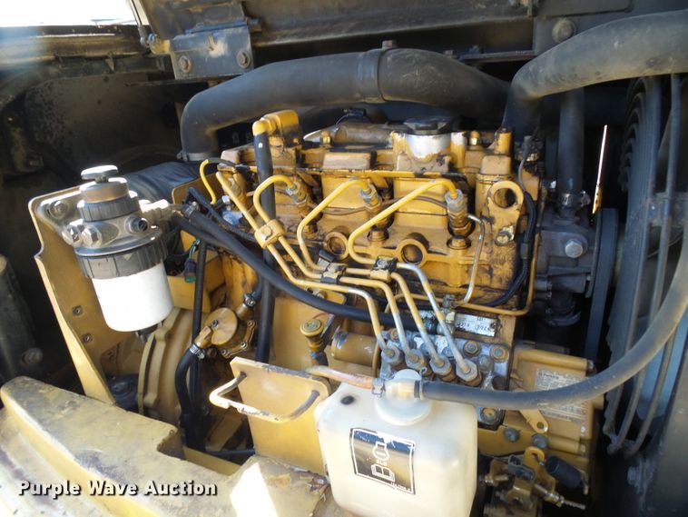 image for item DI0686 2002 Caterpillar 304.5 mini excavator