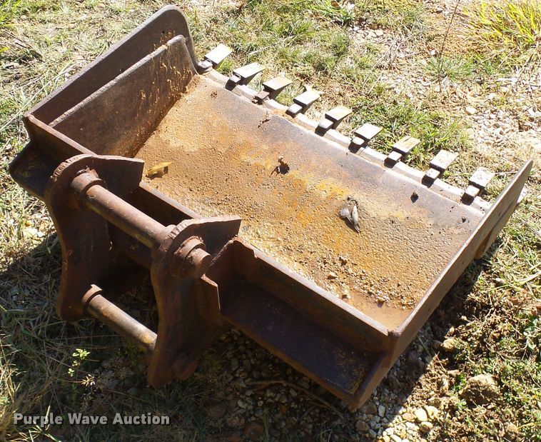 image for item DI0686 2002 Caterpillar 304.5 mini excavator