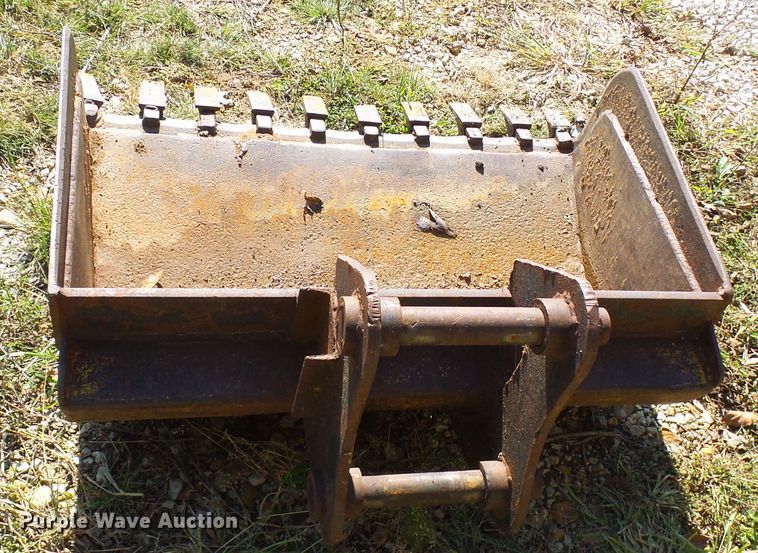 image for item DI0686 2002 Caterpillar 304.5 mini excavator