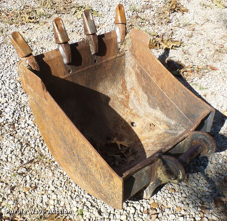 image for item DI0686 2002 Caterpillar 304.5 mini excavator